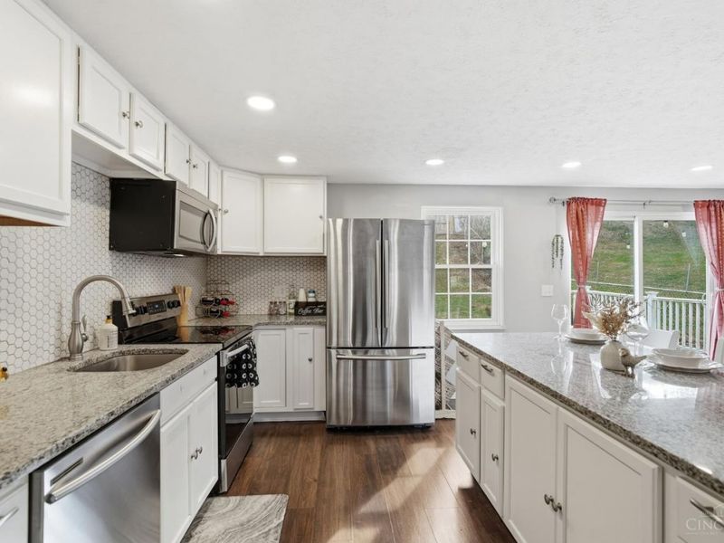 2148 Julie Terrace, Reading, OH 45215 Photo 10