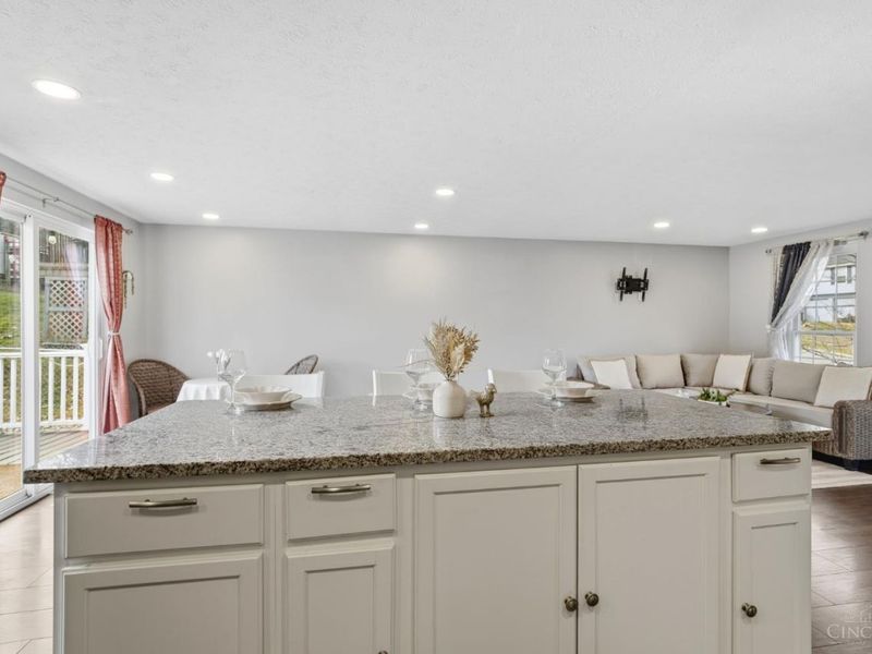 2148 Julie Terrace, Reading, OH 45215 Photo 13