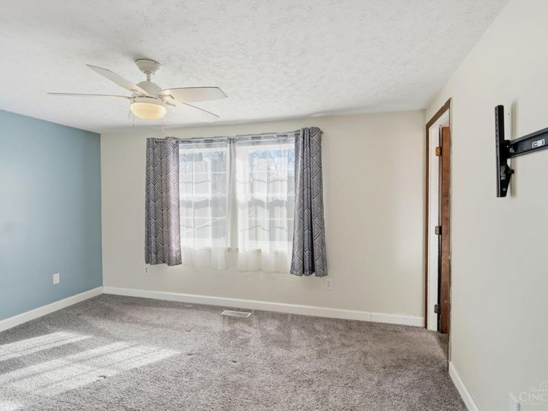 2148 Julie Terrace, Reading, OH 45215 Photo 16