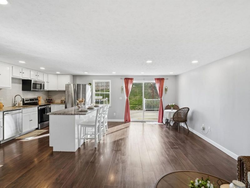 2148 Julie Terrace, Reading, OH 45215 Photo 6