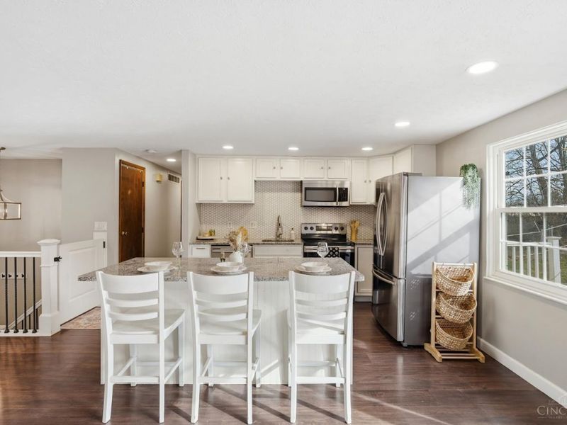 2148 Julie Terrace, Reading, OH 45215 Photo 9