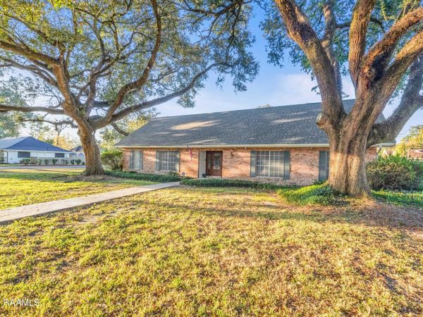 201 Saxon Drive, Lafayette, LA 70508