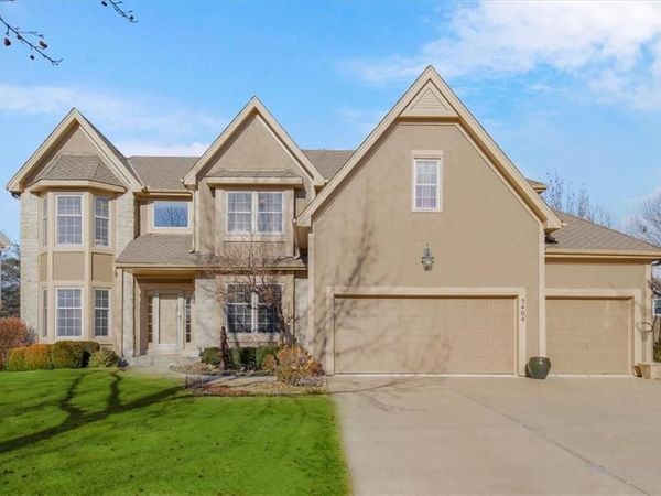 5404 W 132nd Terrace, Overland Park, KS 66209