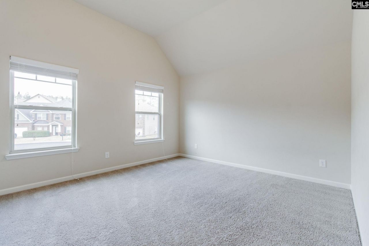 12 Hillfoots Court Photo 22