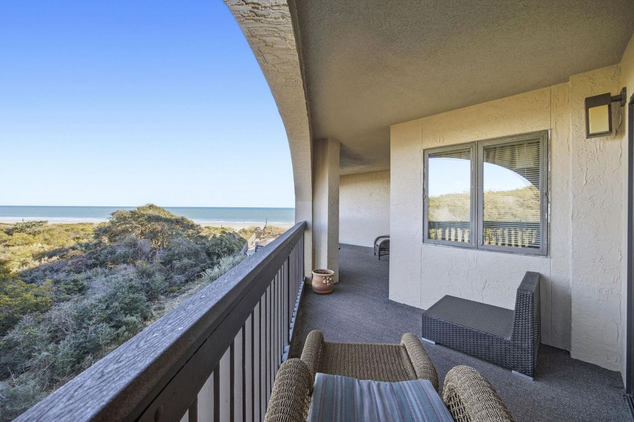 100 Lands End Blvd. Photo 11