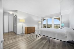 100 Lands End Blvd. photo 4