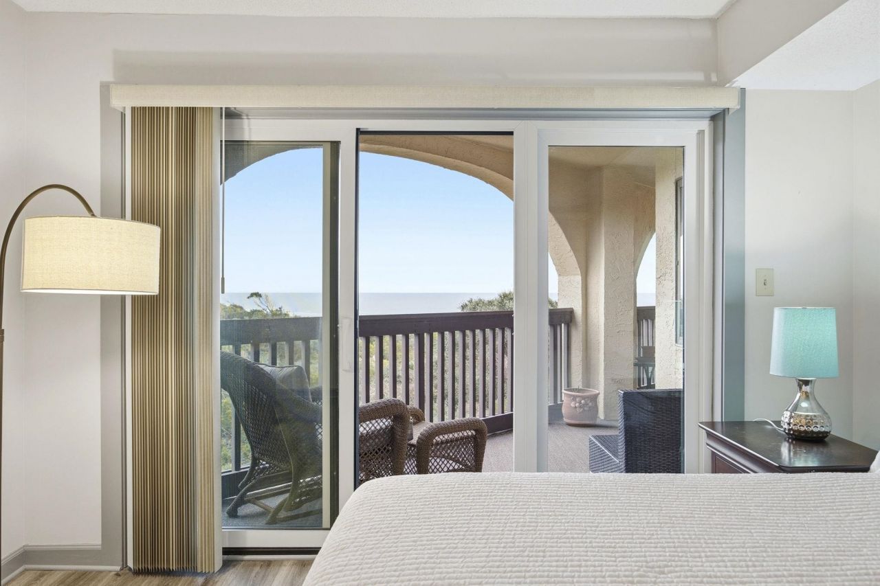 100 Lands End Blvd. Photo 6