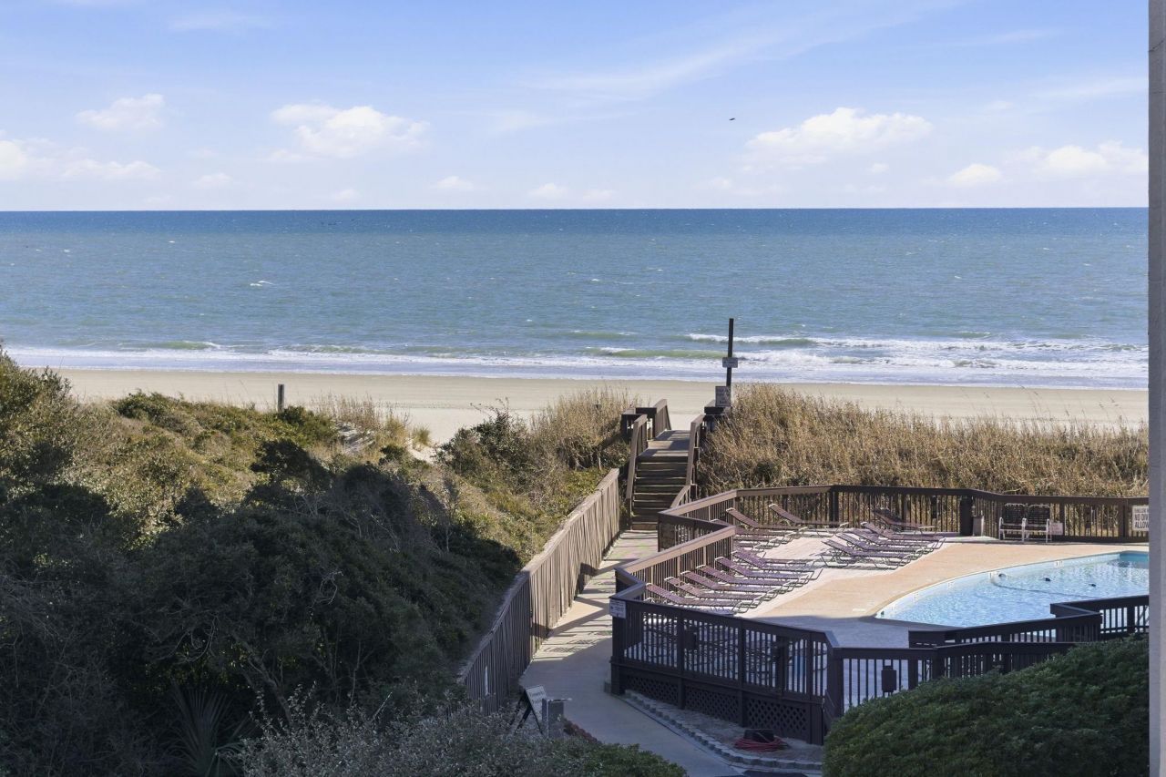 100 Lands End Blvd. Photo 8