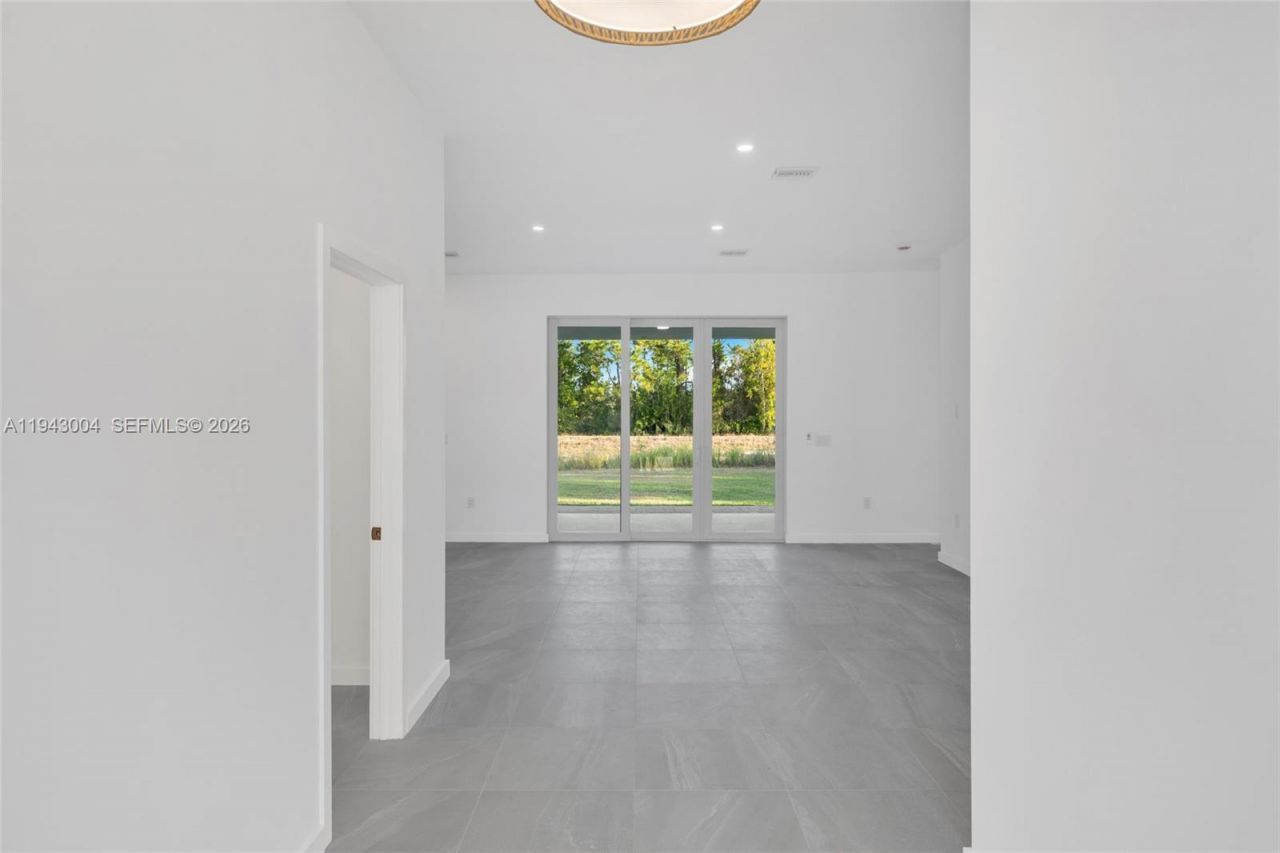 337 Jourferie Rd, Lehigh Acres, FL 33974 Photo