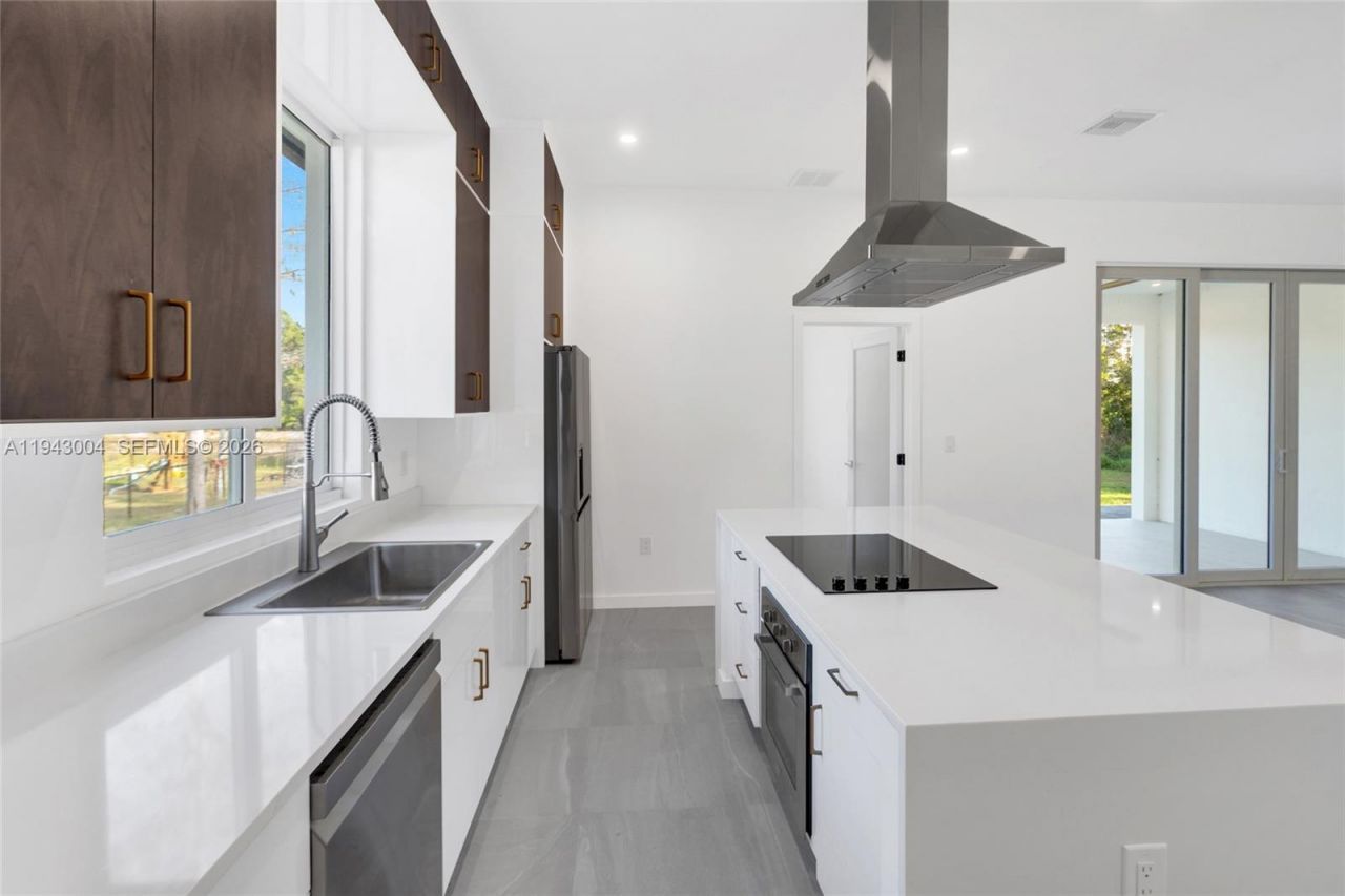 337 Jourferie Rd, Lehigh Acres, FL 33974 Photo