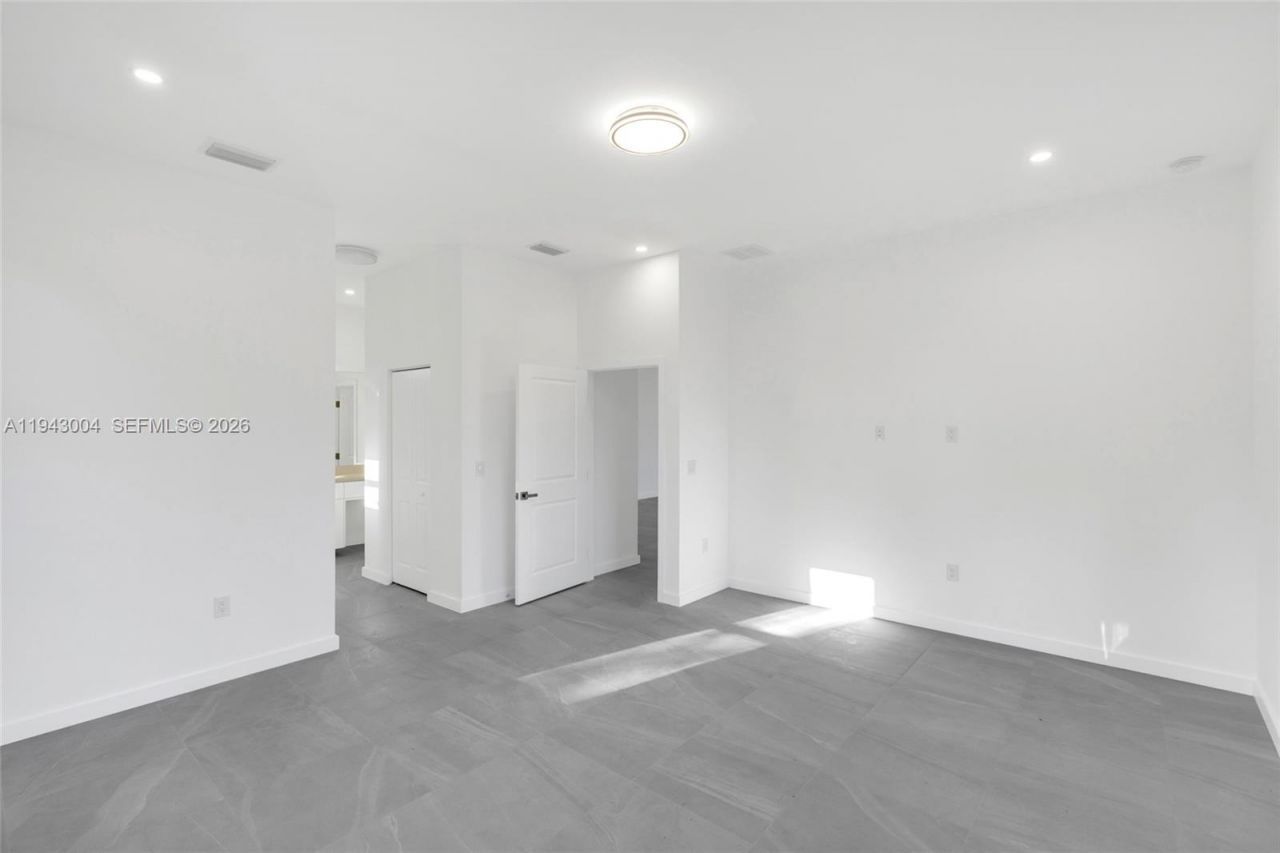 337 Jourferie Rd, Lehigh Acres, FL 33974 Photo