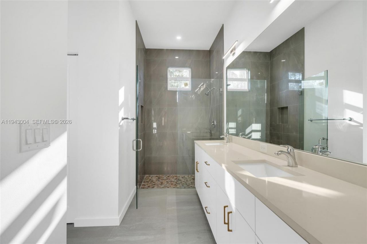 337 Jourferie Rd, Lehigh Acres, FL 33974 Photo