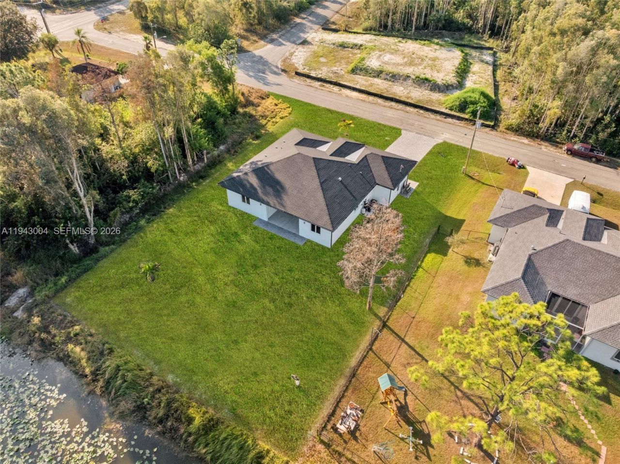 337 Jourferie Rd, Lehigh Acres, FL 33974 Photo