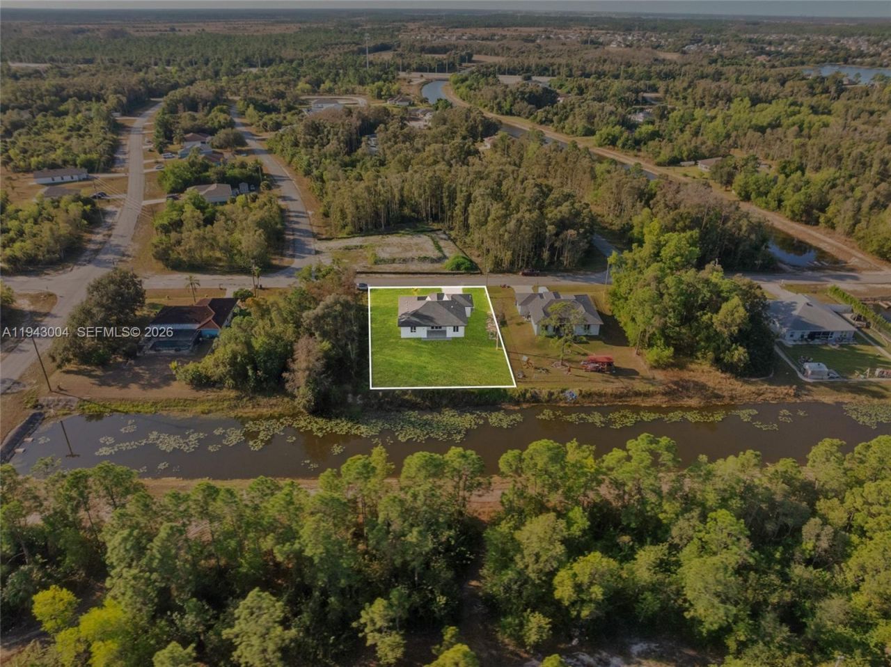 337 Jourferie Rd, Lehigh Acres, FL 33974 Photo