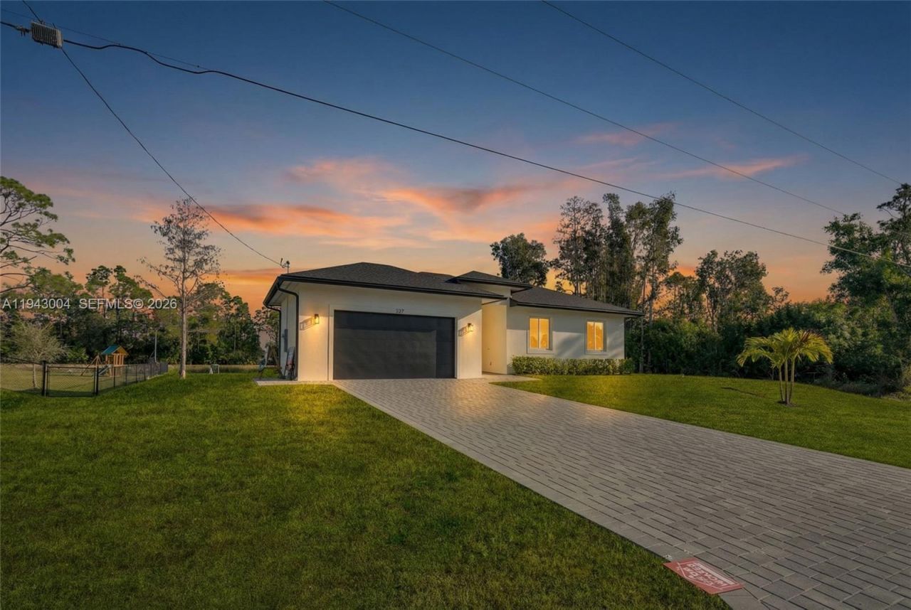 337 Jourferie Rd, Lehigh Acres, FL 33974 Photo