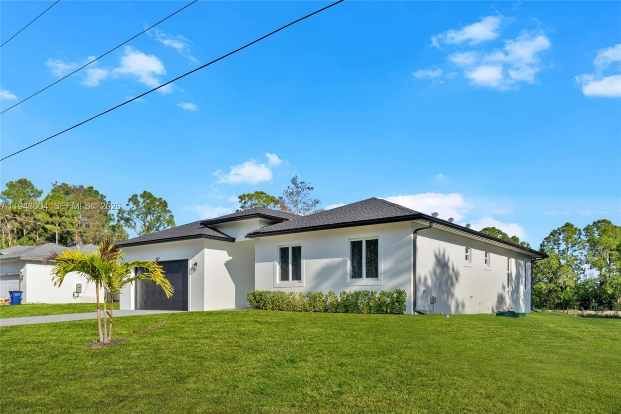 337 Jourferie Rd, Lehigh Acres, FL 33974 Photo