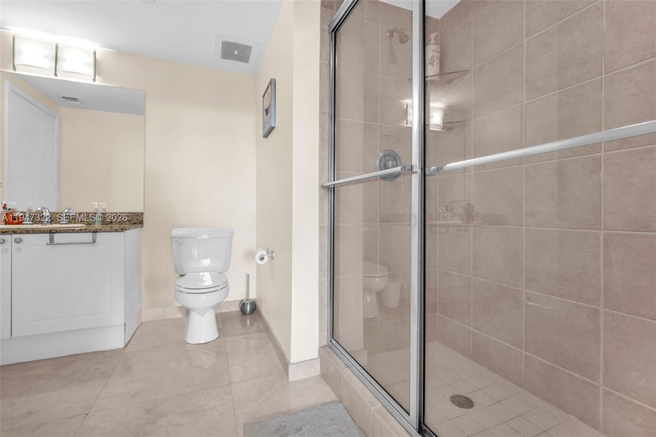 19501 W Country Club Dr, Unit 505, Aventura, FL 33180 Photo