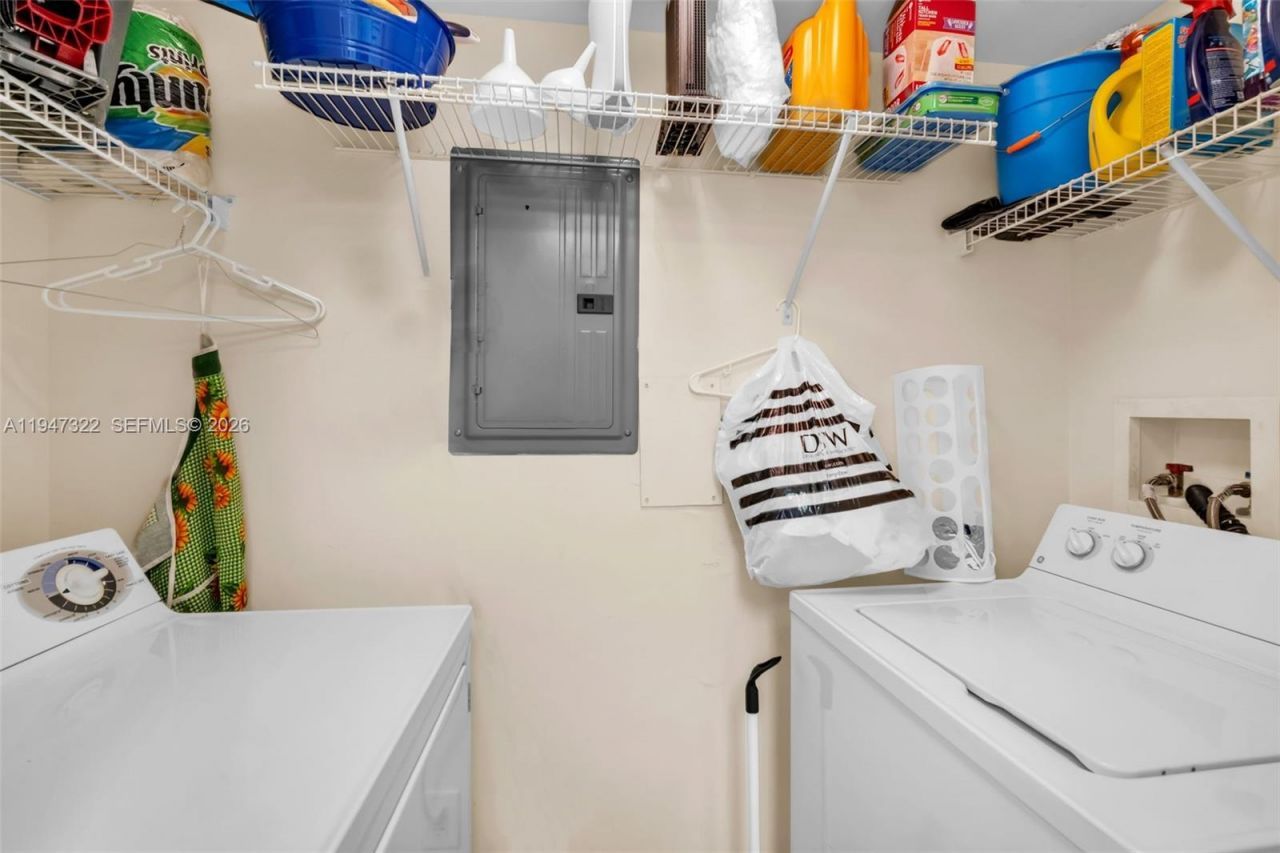 19501 W Country Club Dr, Unit 505, Aventura, FL 33180 Photo