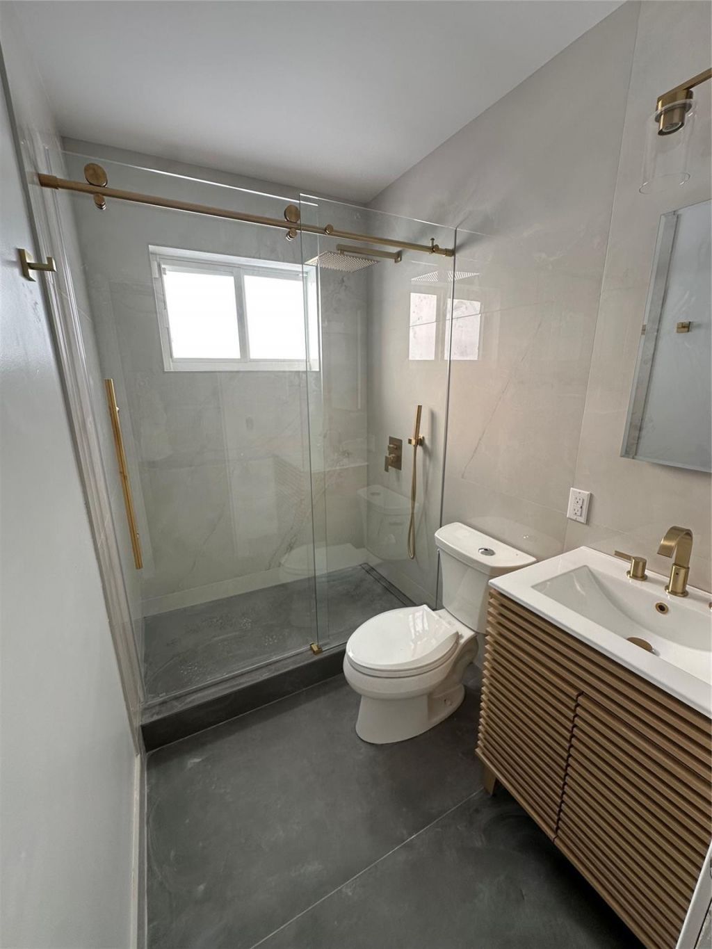 4801 NE 2nd, Fort Lauderdale, FL 33334 Photo