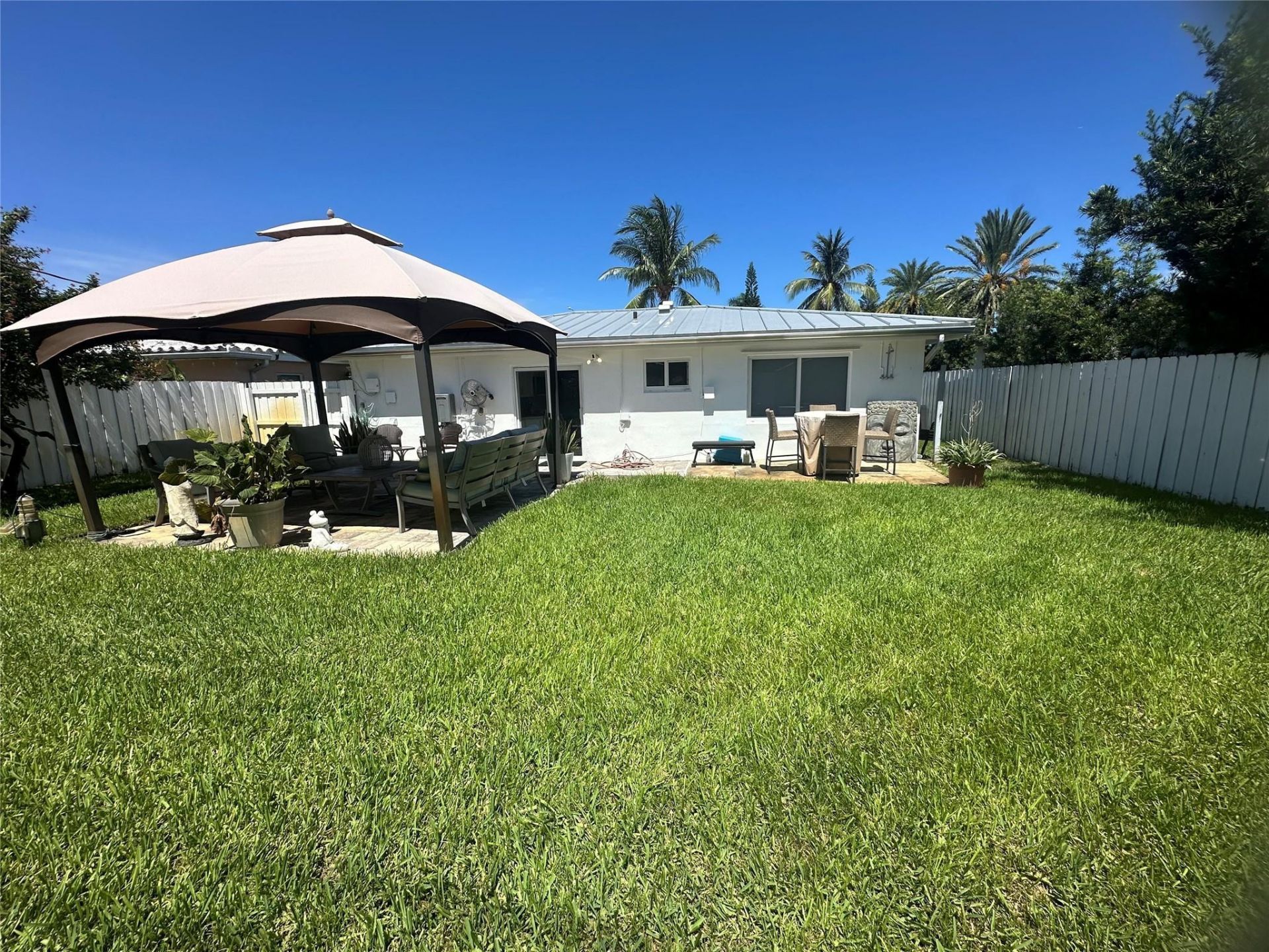 4801 NE 2nd, Fort Lauderdale, FL 33334 Photo