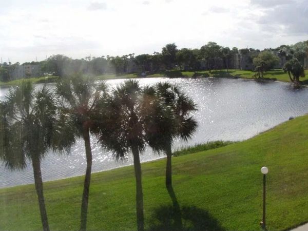 5130 Las Verdes Circle, Unit 307, Delray Beach, FL 33484