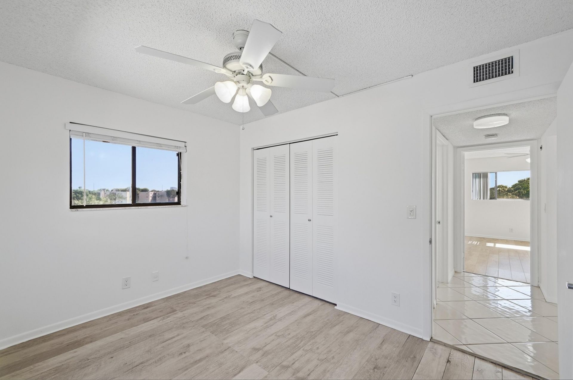 5130 Las Verdes Circle, Unit 307, Delray Beach, FL 33484 Photo