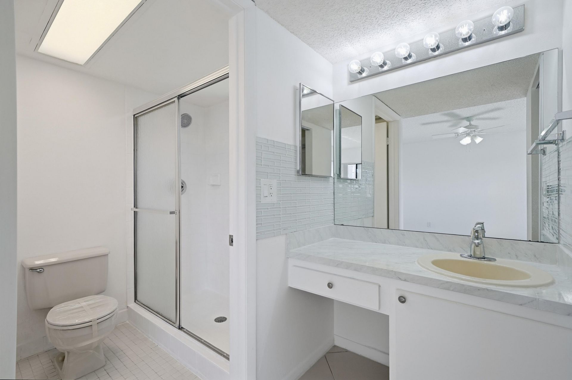 5130 Las Verdes Circle, Unit 307, Delray Beach, FL 33484 Photo