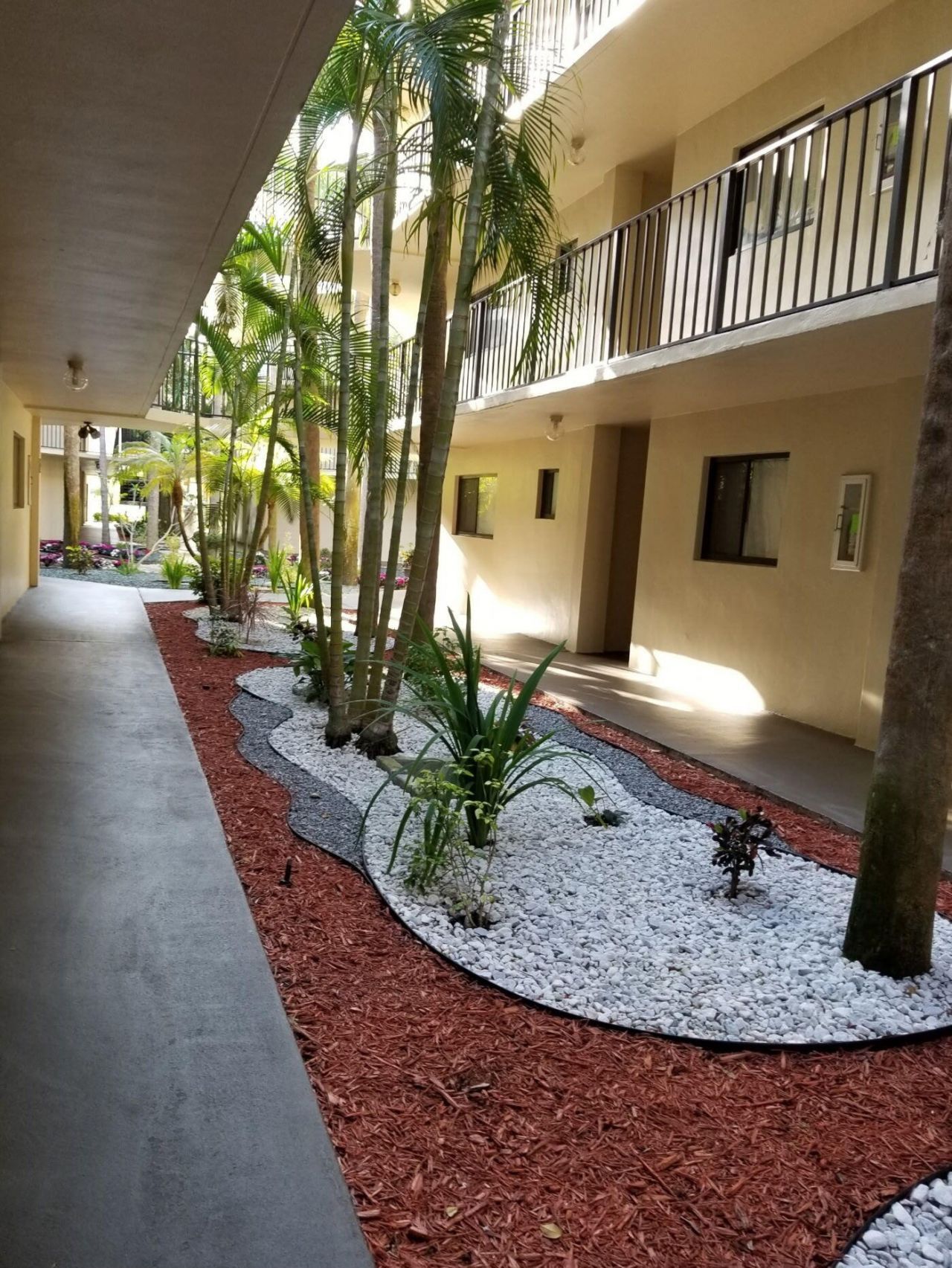 5130 Las Verdes Circle, Unit 307, Delray Beach, FL 33484 Photo