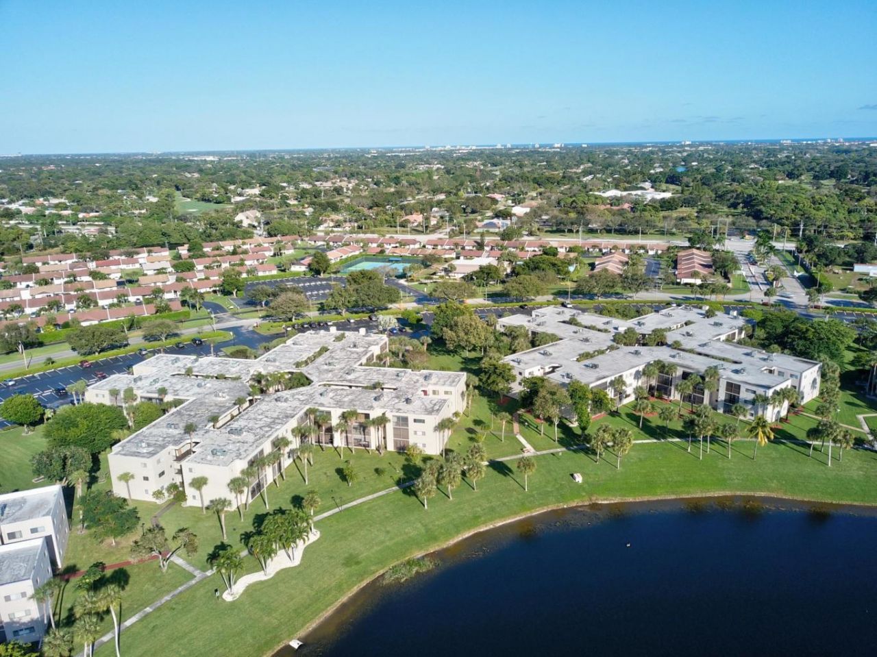 5130 Las Verdes Circle, Unit 307, Delray Beach, FL 33484 Photo