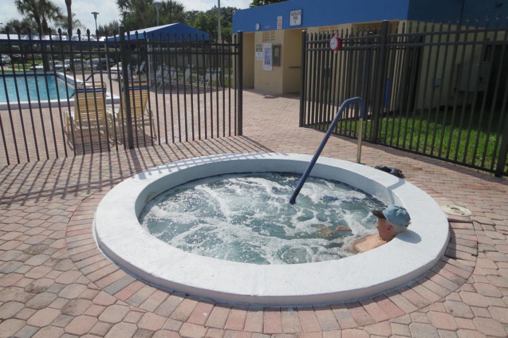 5130 Las Verdes Circle, Unit 307, Delray Beach, FL 33484 Photo