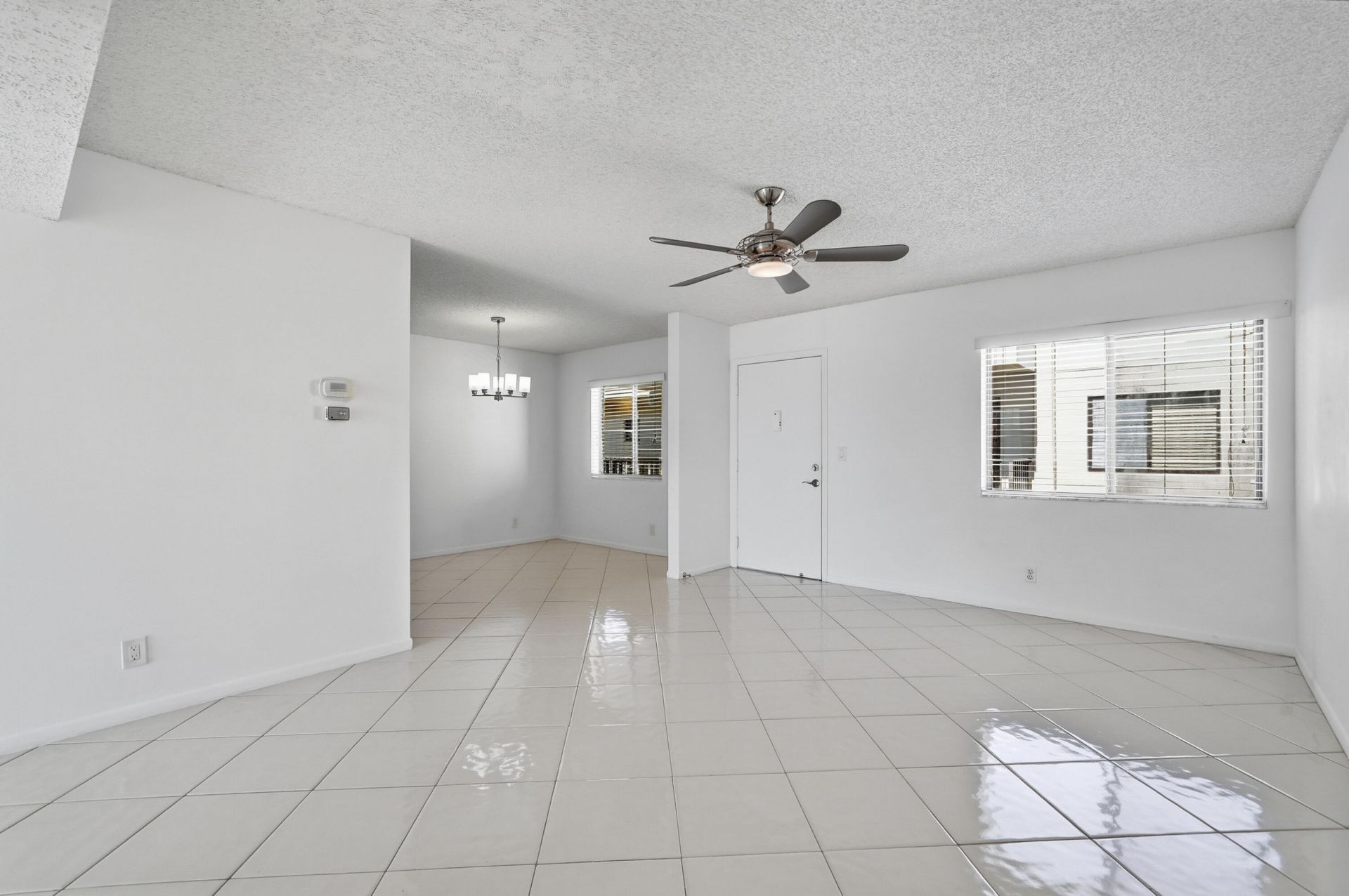 5130 Las Verdes Circle, Unit 307, Delray Beach, FL 33484 Photo