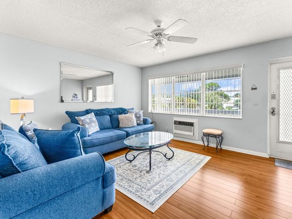 309 Sheffield M, Unit 309, West Palm Beach, FL 33417