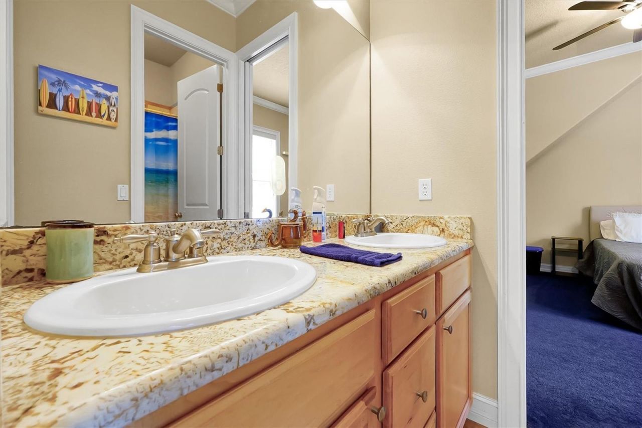 12012 Rambling Oak Boulevard, Orlando, FL 32832 Photo