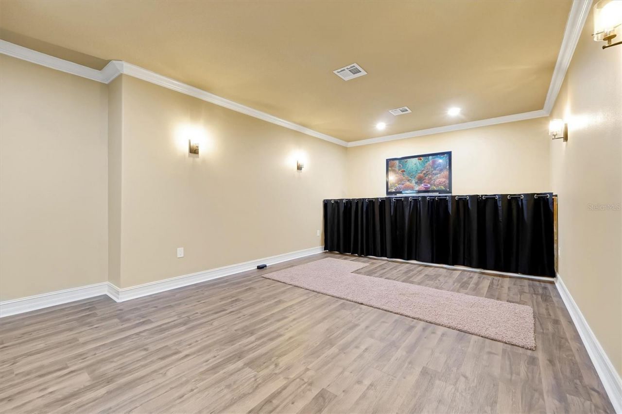 12012 Rambling Oak Boulevard, Orlando, FL 32832 Photo