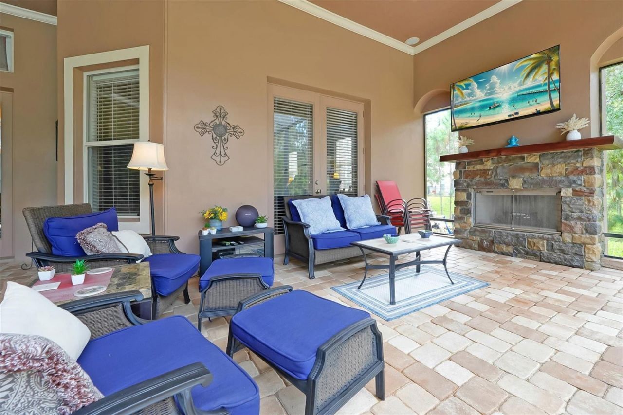 12012 Rambling Oak Boulevard, Orlando, FL 32832 Photo