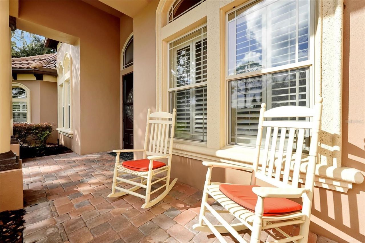 12012 Rambling Oak Boulevard, Orlando, FL 32832 Photo