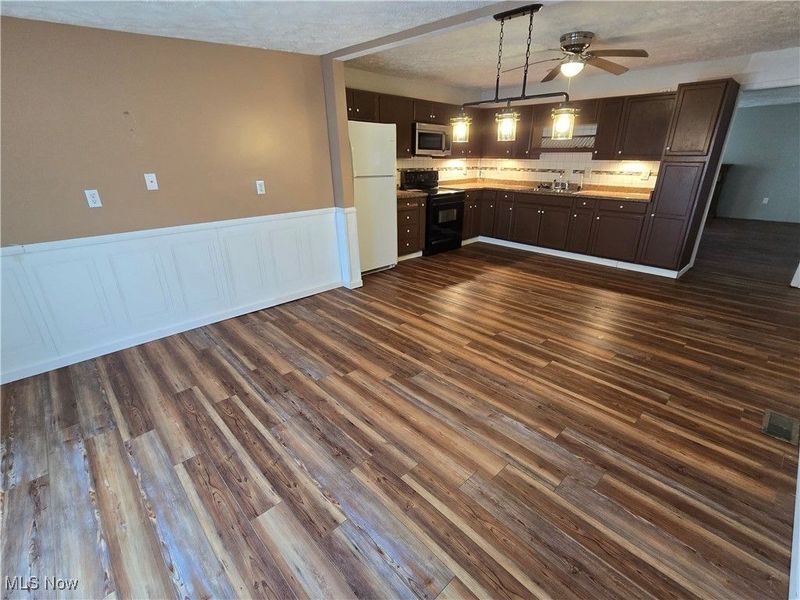 459 County Road 2, Rayland, OH 43943 Photo 6