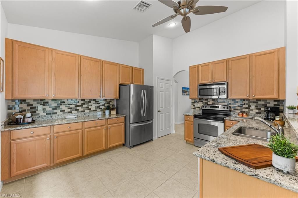 8615 Sumner Ave, Fort Myers, FL 33908 Photo