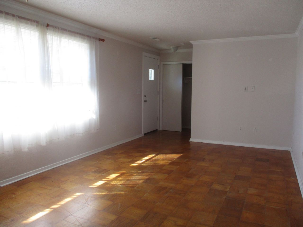 3752 Tea Rose St.  Photo 5