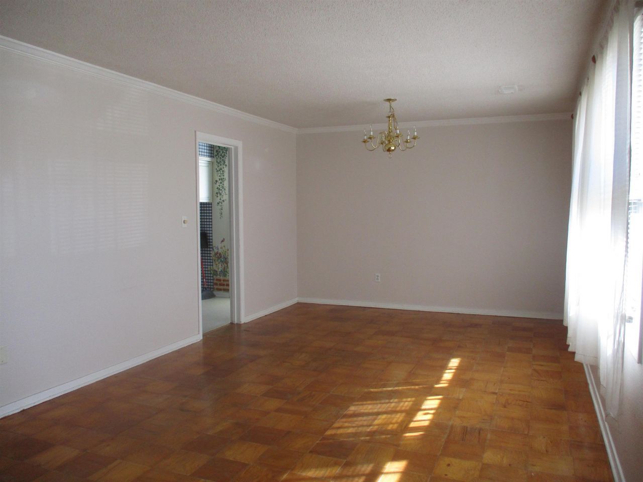 3752 Tea Rose St.  Photo 6