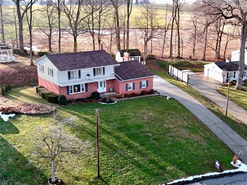 1005 Heatherwood Lane, Orrville, OH 44667 Photo 4