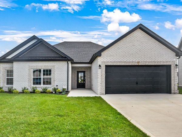 962 Vendue Ave, Clarksville, TN 37042