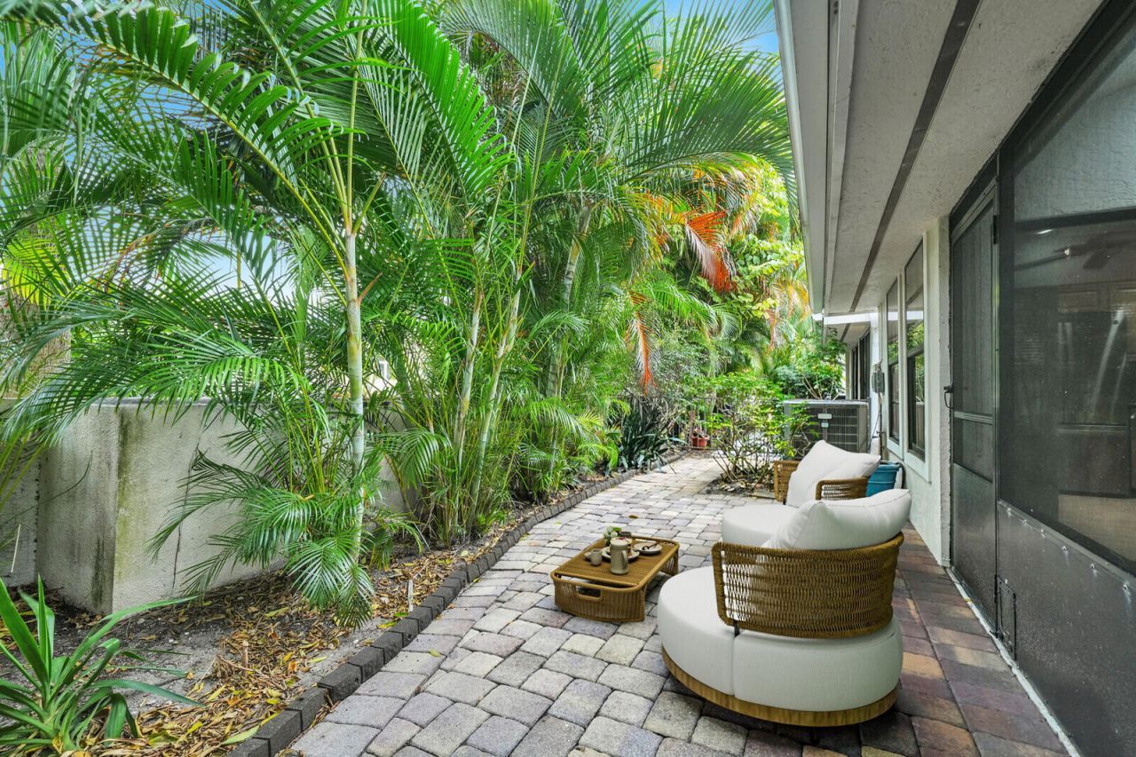 444 Coral Cove Drive, Juno Beach, FL 33408 Photo