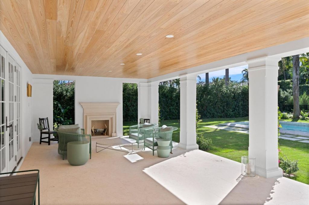 239 Emerald Lane, Palm Beach, FL 33480 Photo