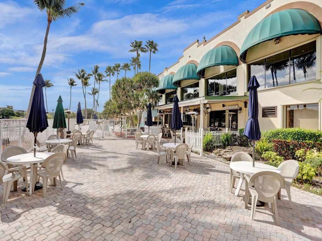 9501 Seagrape Drive, Unit 403, Davie, FL 33324 Photo