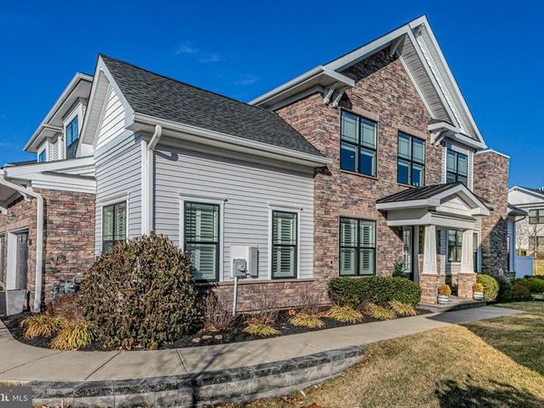 21 DOGLEG LANE, LAWRENCEVILLE, NJ 08648