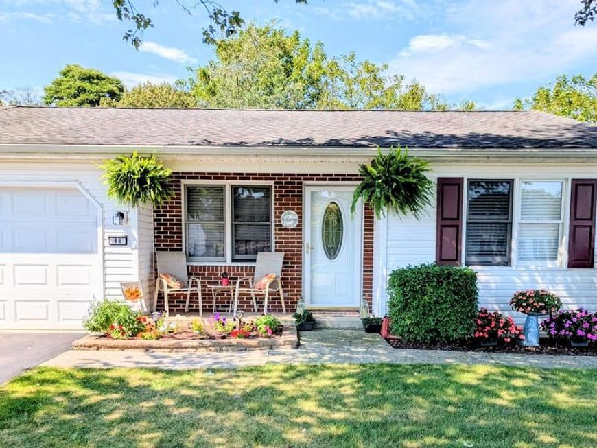 18 May Drive, Dillsburg, PA 17019 Main Photo