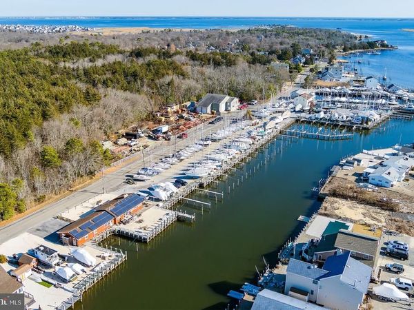 100 HARBOR INN ROAD , BAYVILLE, NJ 08721