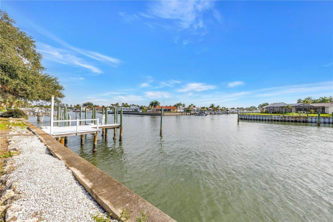 4114 42nd Avenue S, Saint Petersburg, FL 33711 Photo