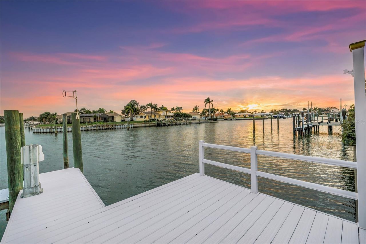 4114 42nd Avenue S, Saint Petersburg, FL 33711 Photo